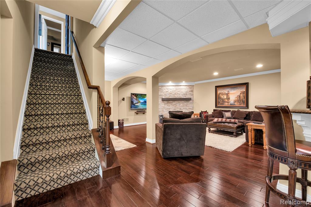property viewer photo 21