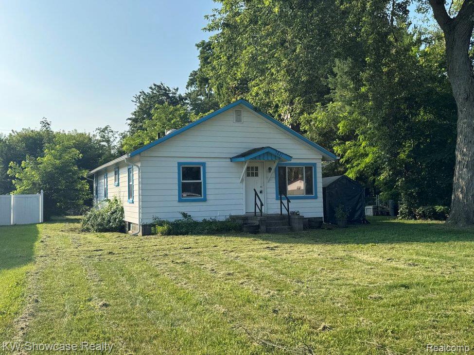 main property photo 0