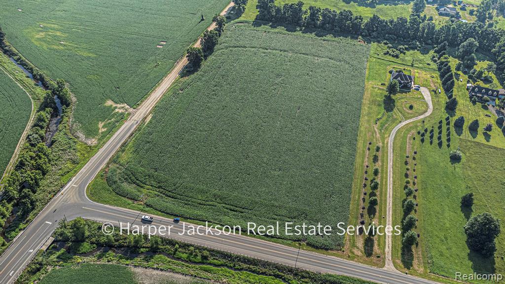 main property photo 0