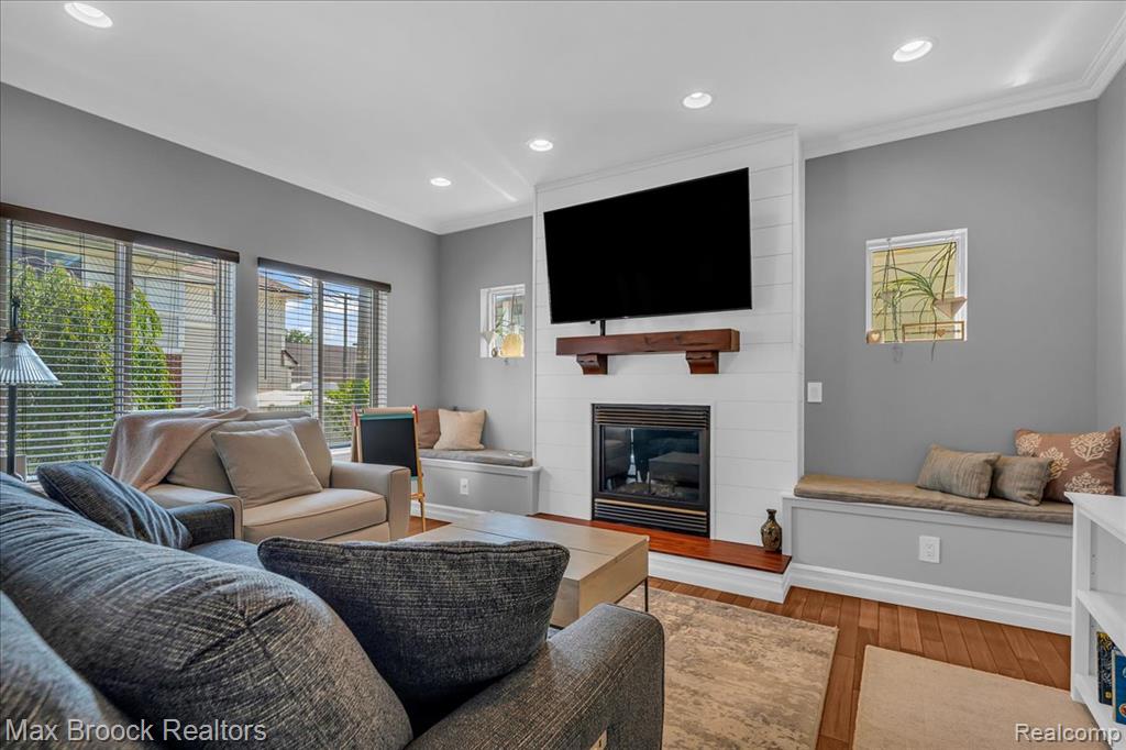 property viewer photo 12