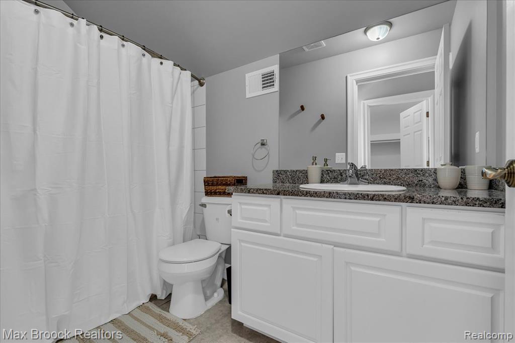 property viewer photo 31