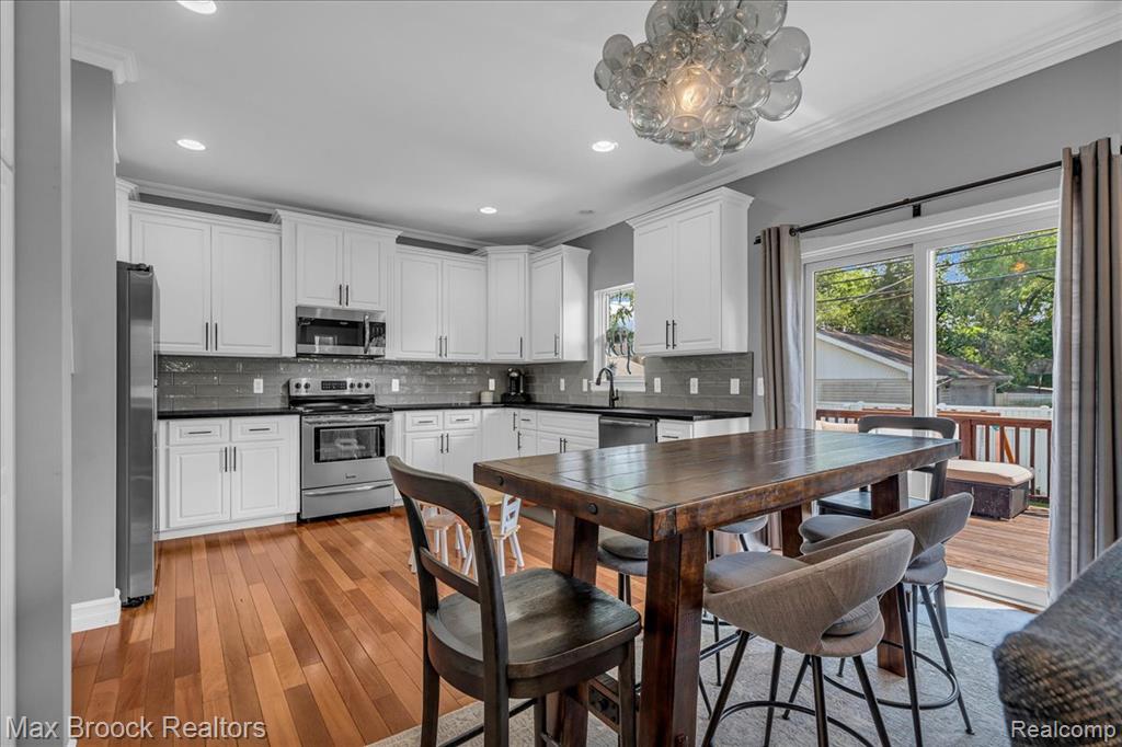 property viewer photo 9