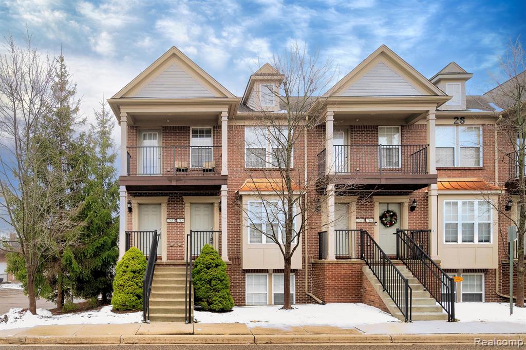 main property photo 0