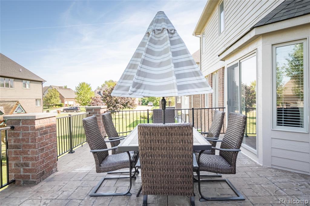main property photo 58