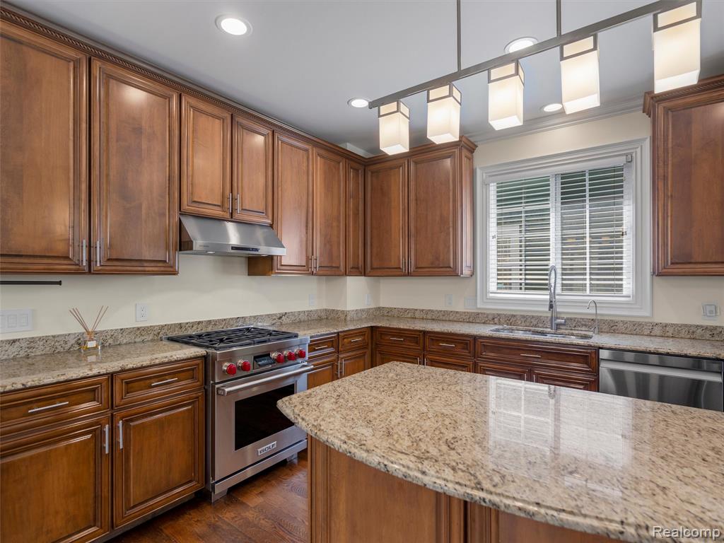 property viewer photo 12