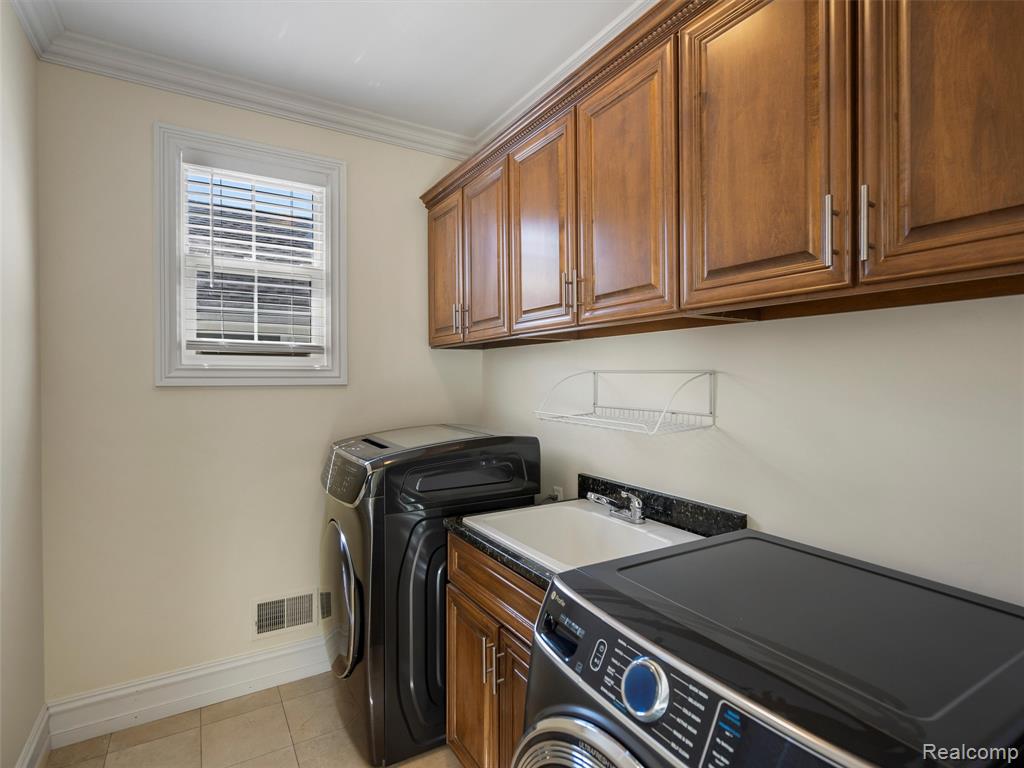 property viewer photo 27