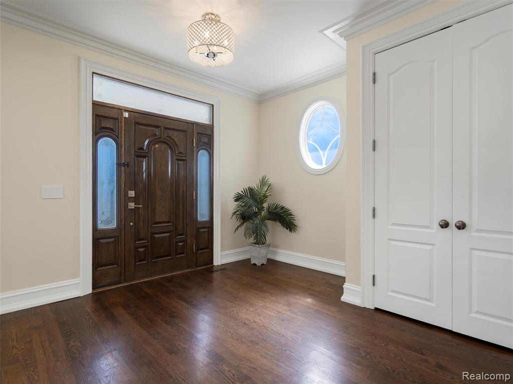 property viewer photo 4