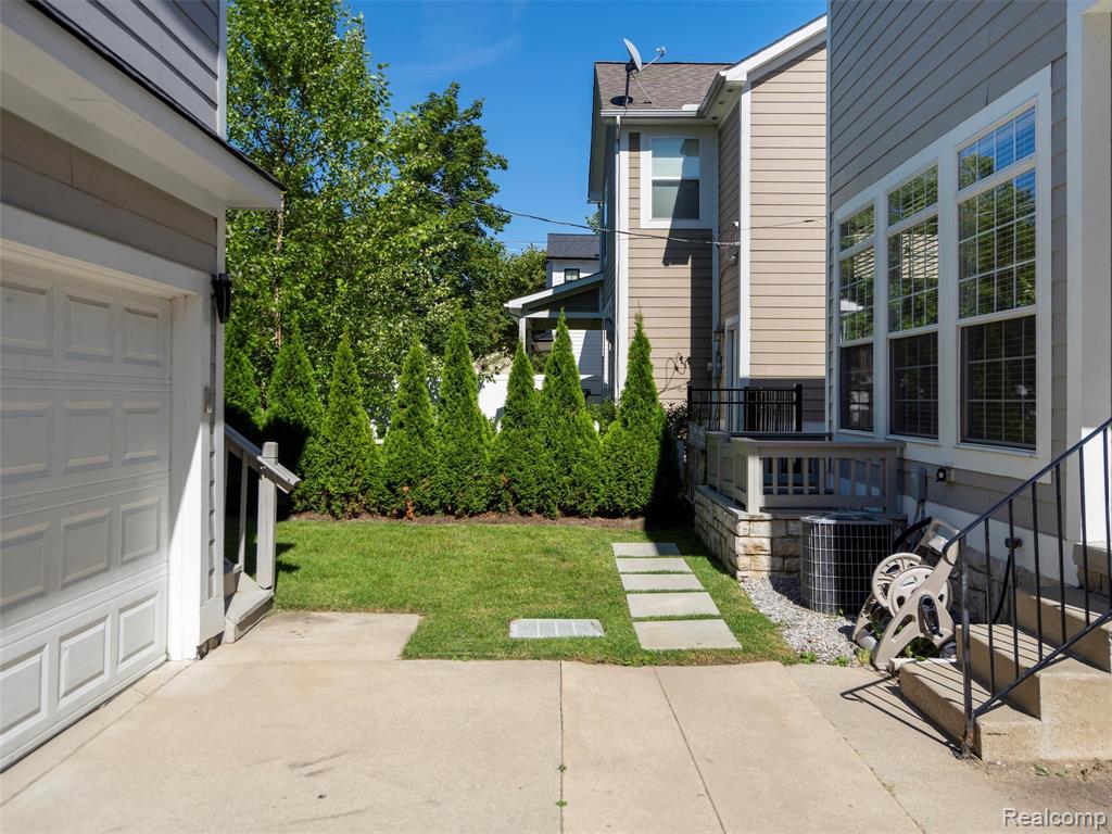 property viewer photo 42