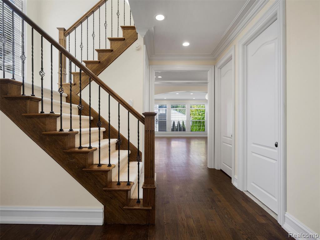 property viewer photo 8