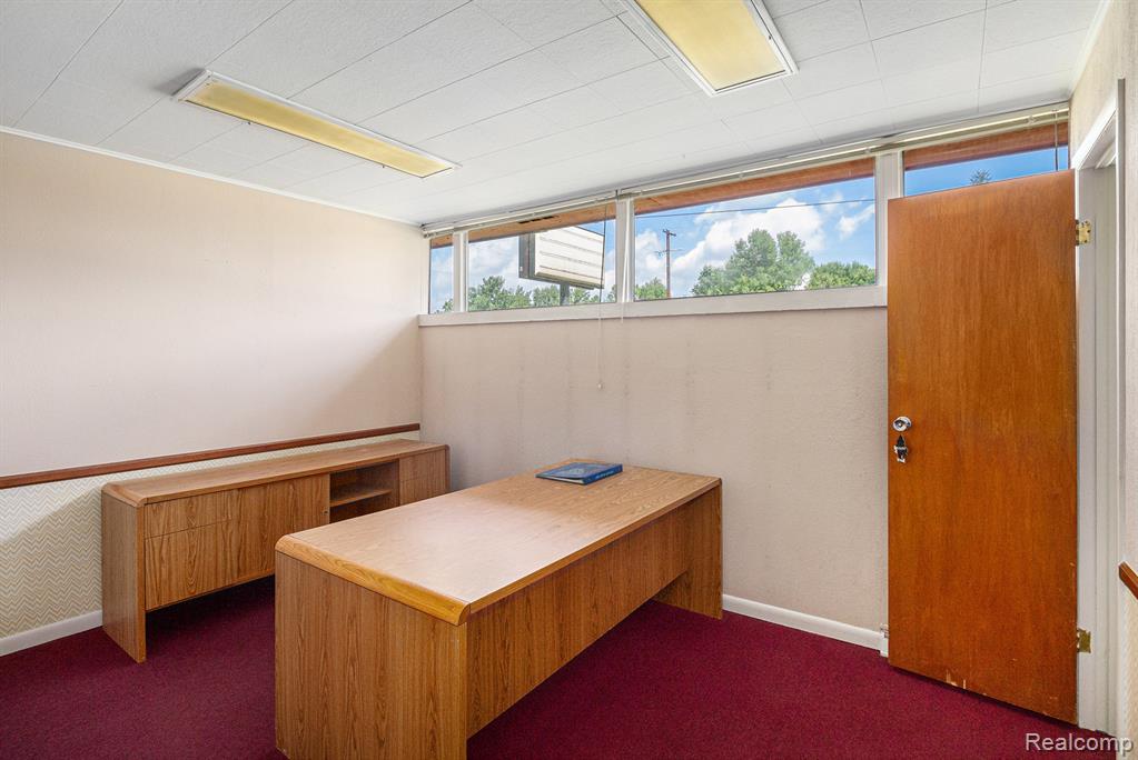 main property photo 9