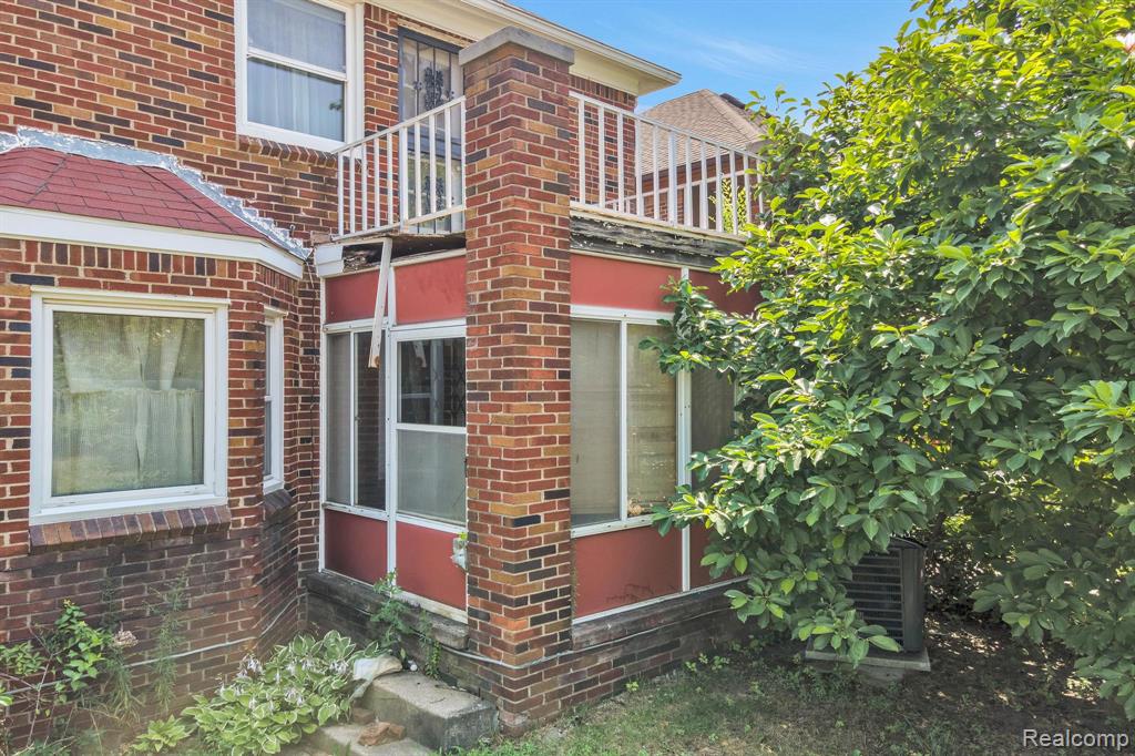 main property photo 40