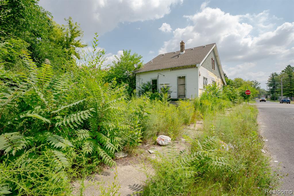 main property photo 3