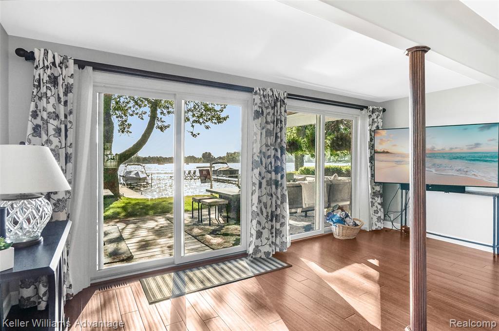 property viewer photo 22