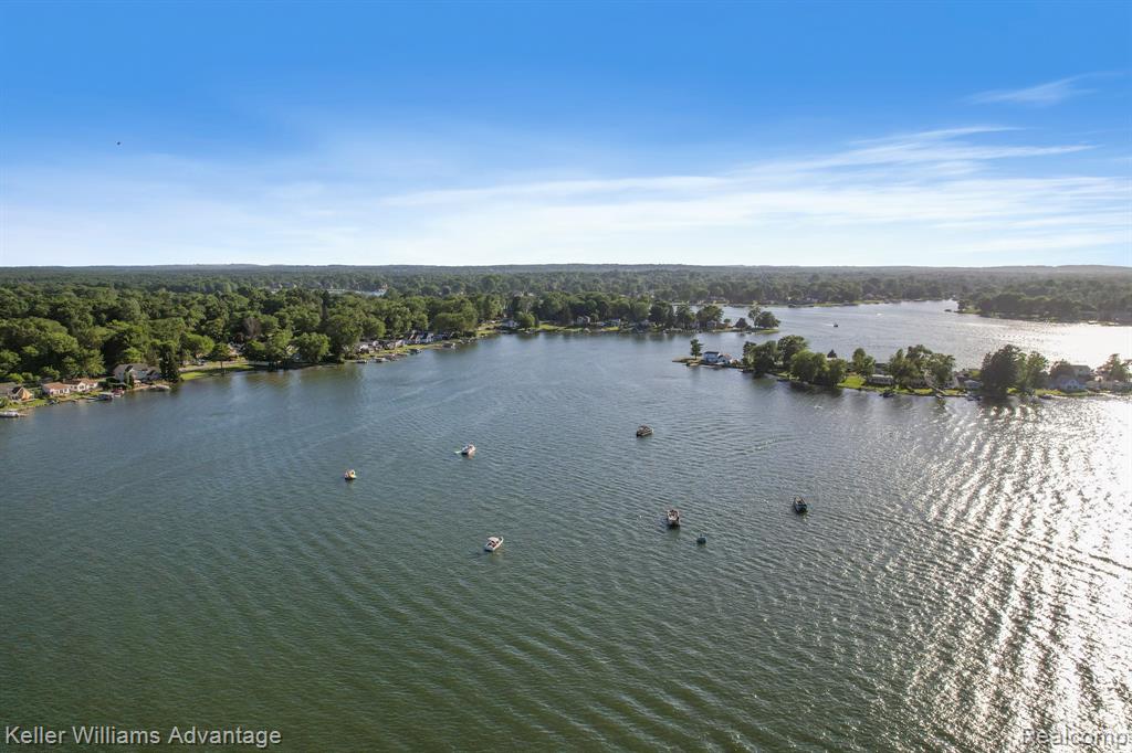 property viewer photo 47