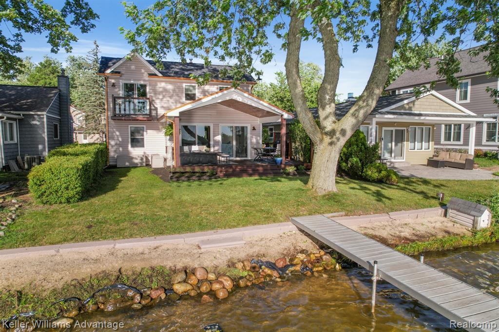 property viewer photo 9