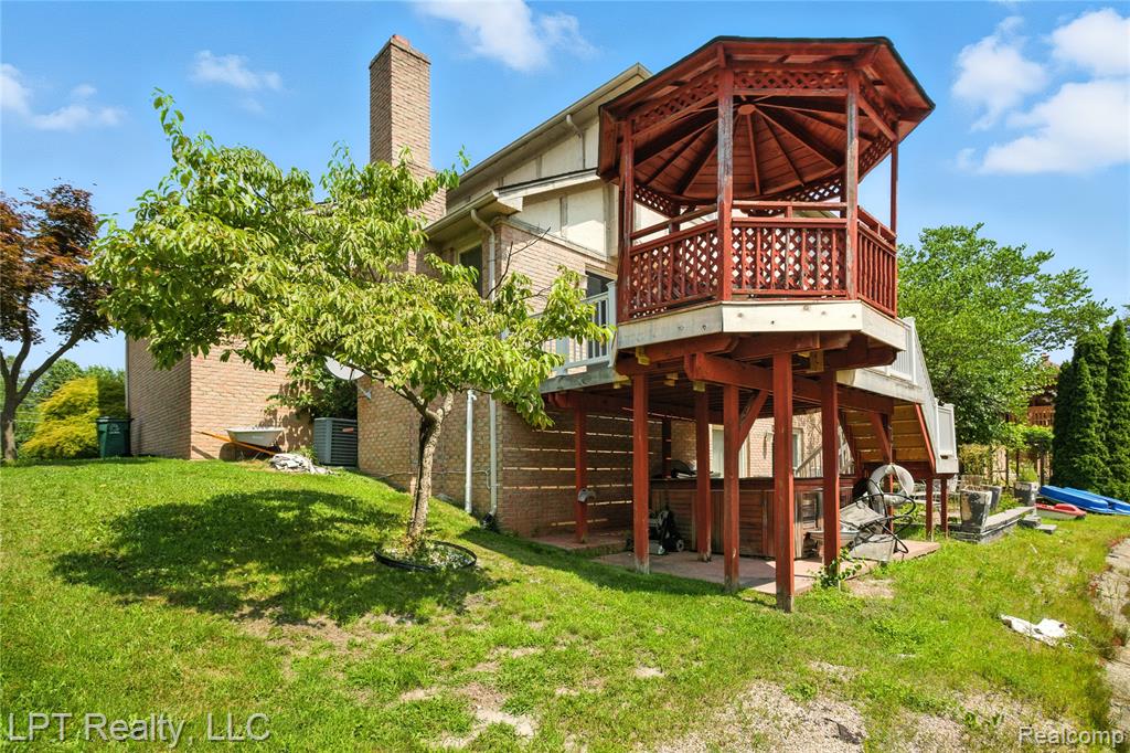 main property photo 15