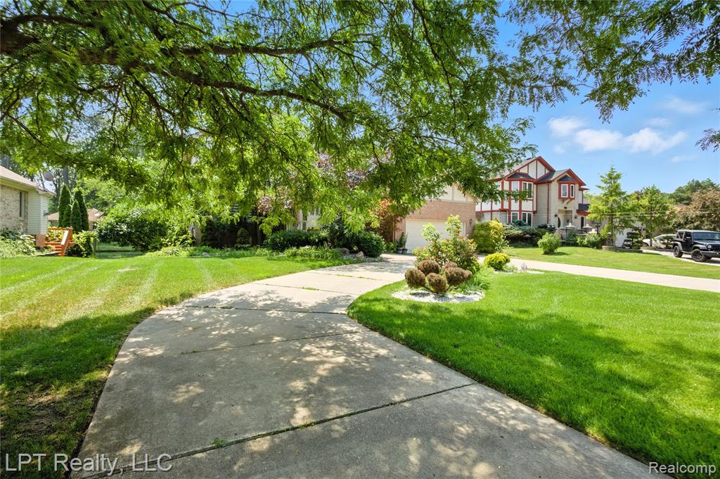 main property photo 21