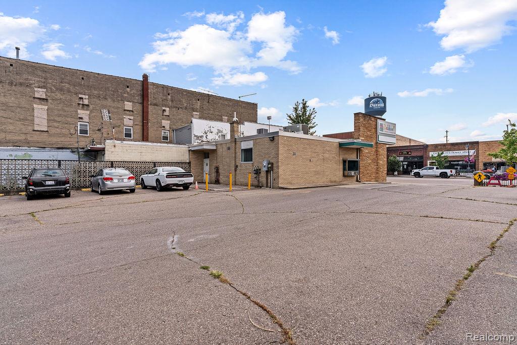 main property photo 3
