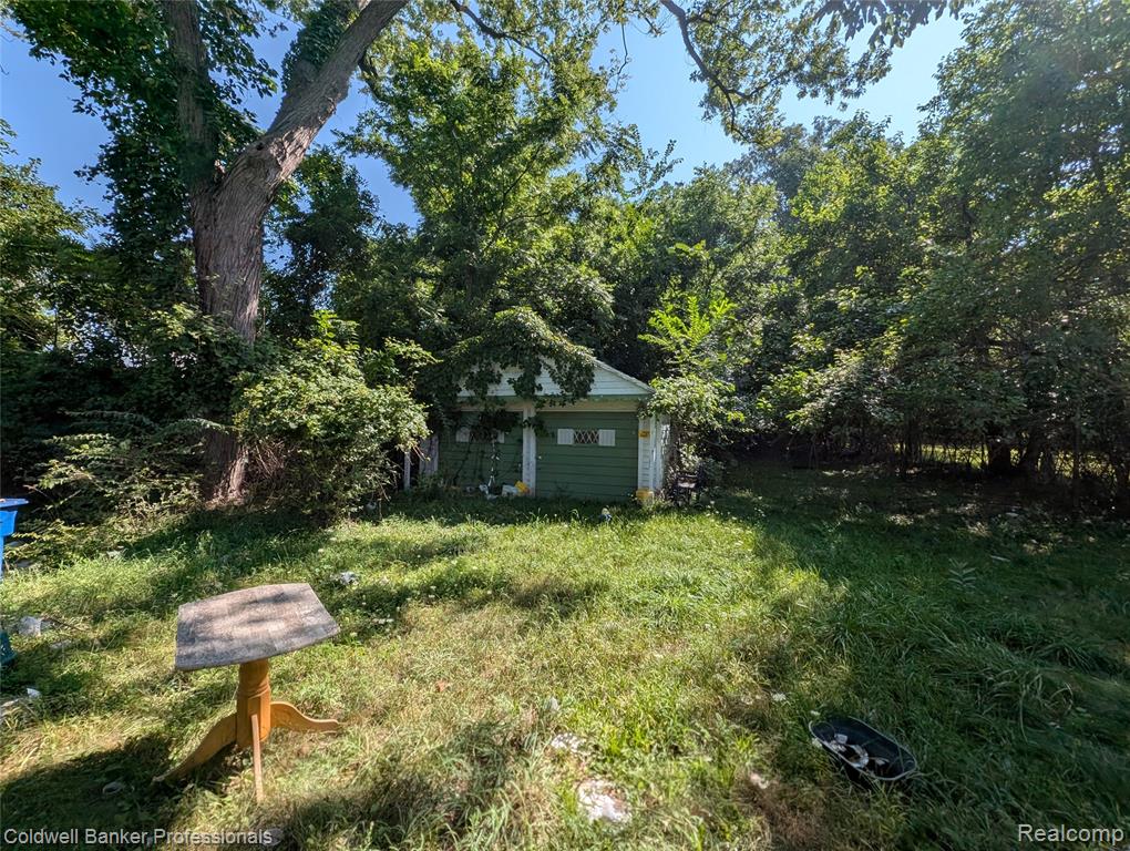 main property photo 9