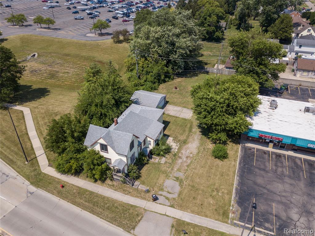 main property photo 18