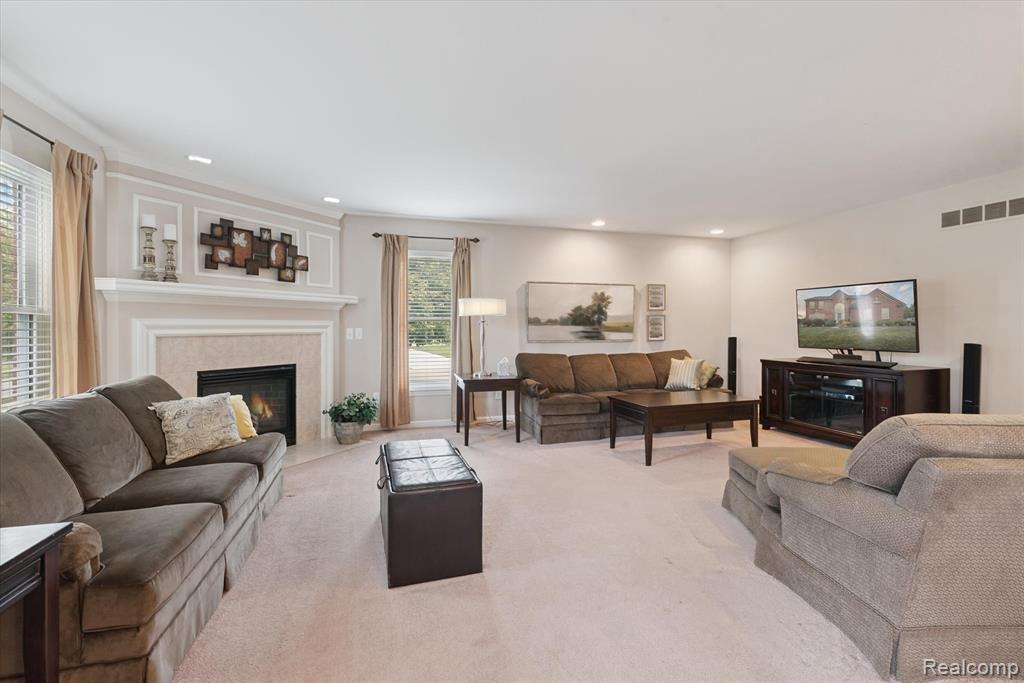 property viewer photo 24