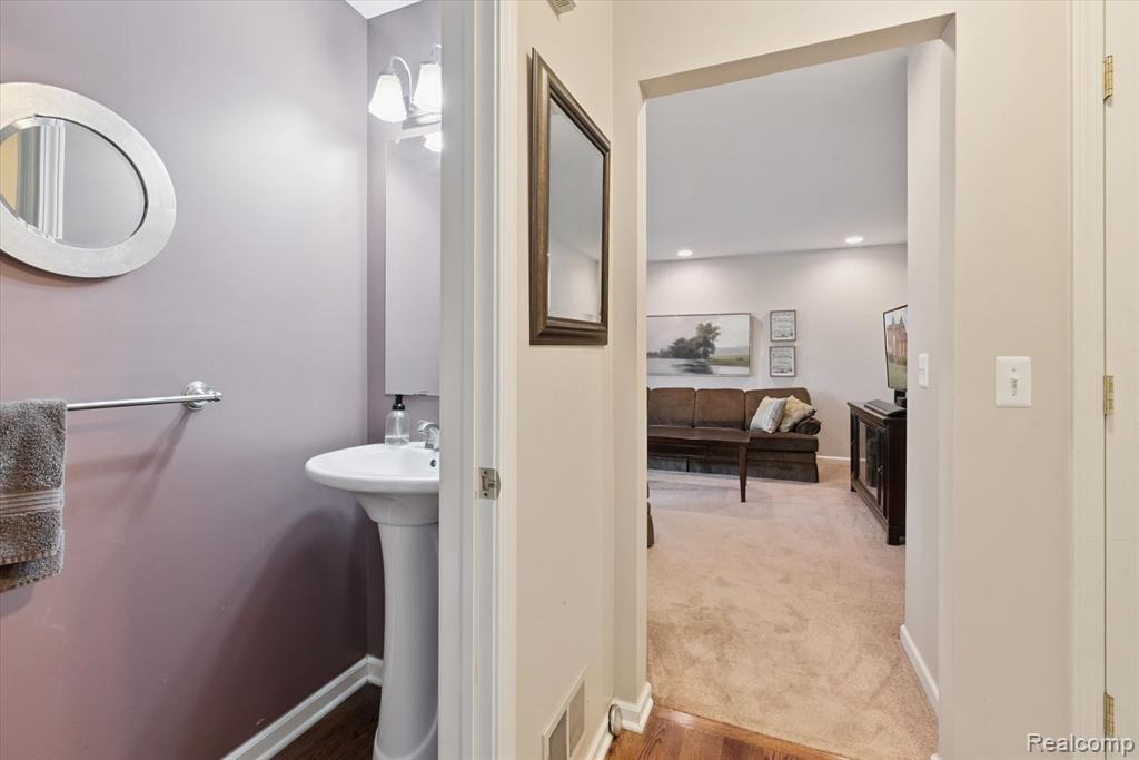 property viewer photo 28