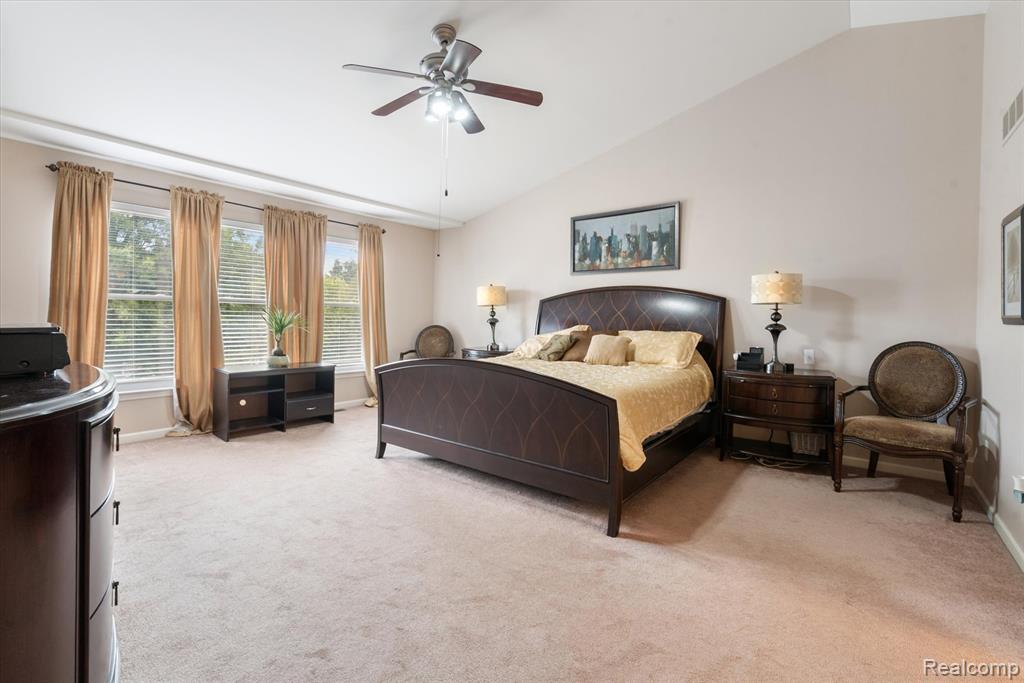 property viewer photo 33