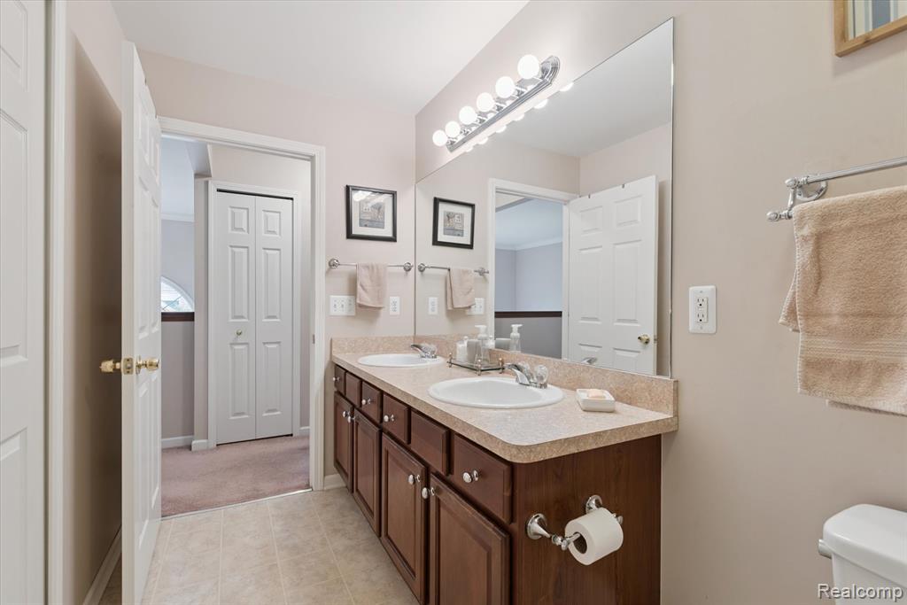 property viewer photo 43