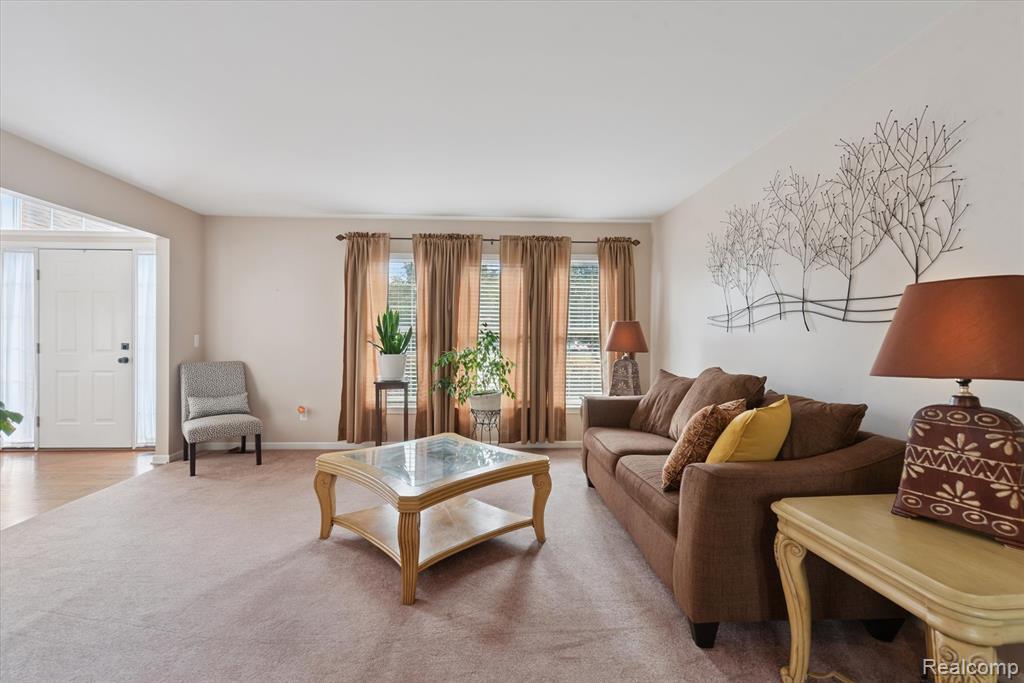 property viewer photo 8