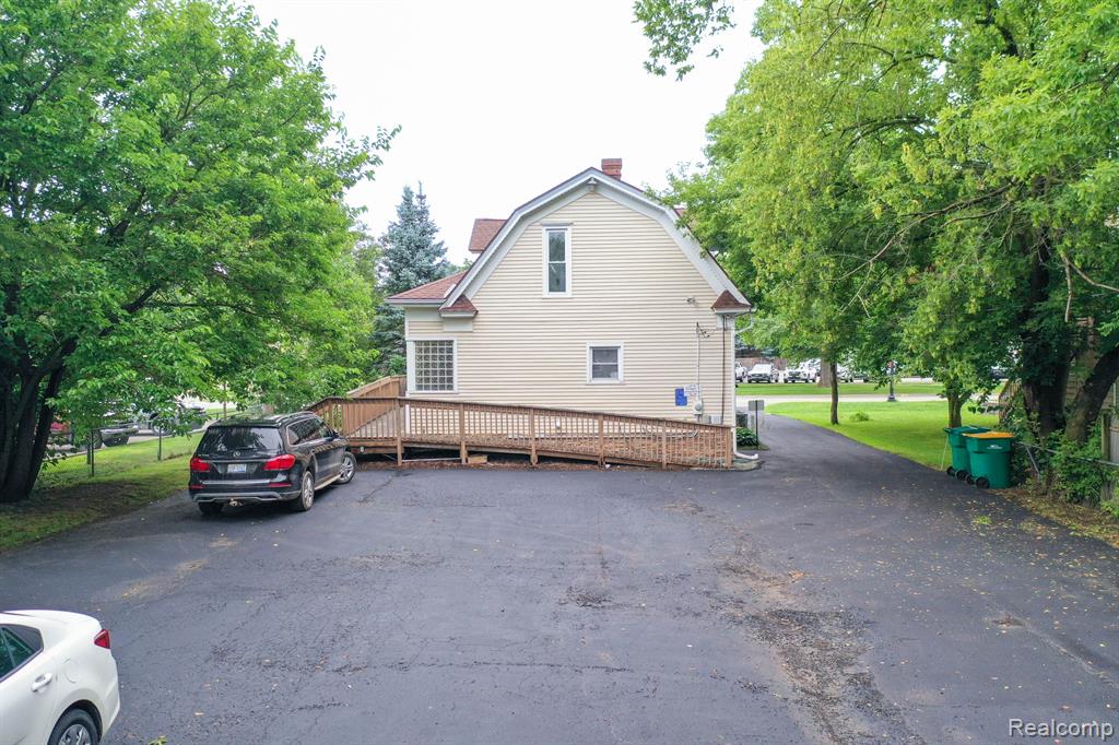main property photo 15