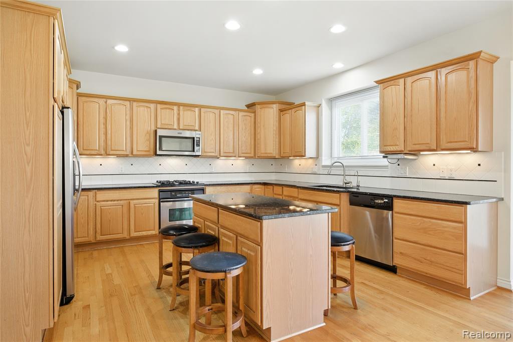 property viewer photo 15