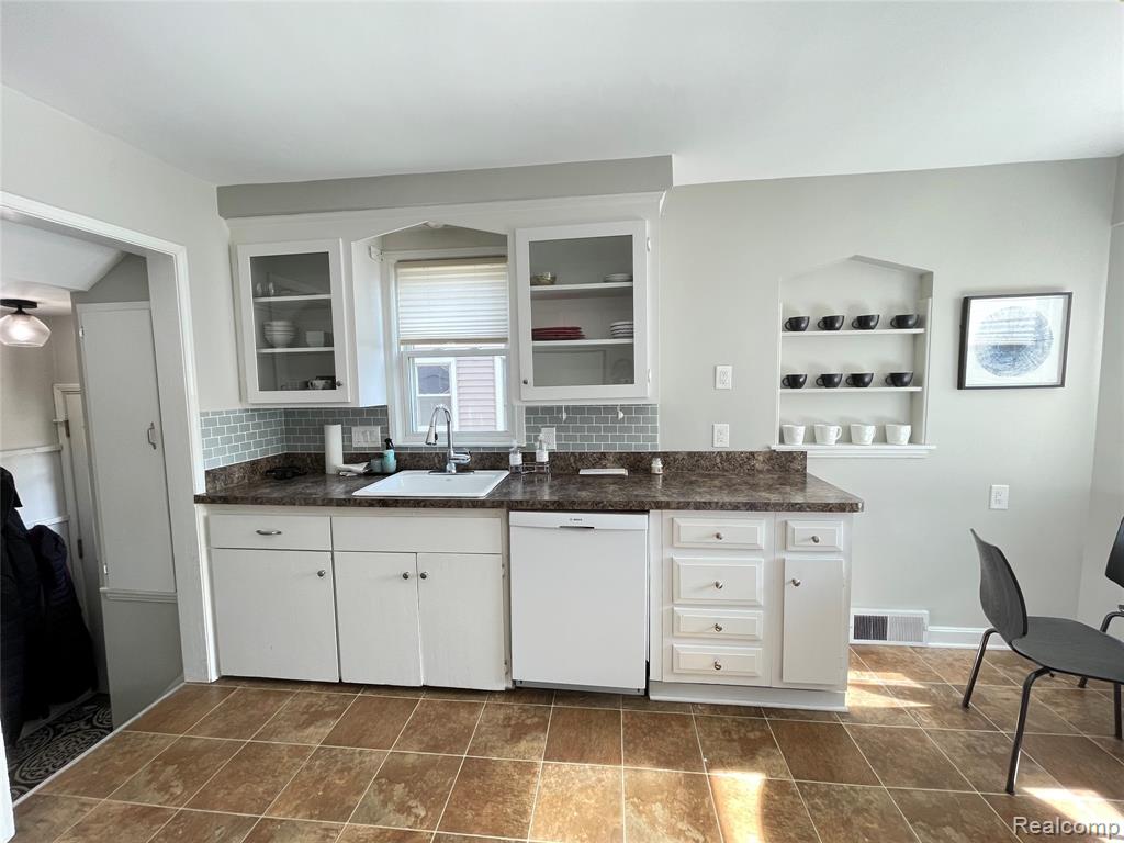 property viewer photo 18