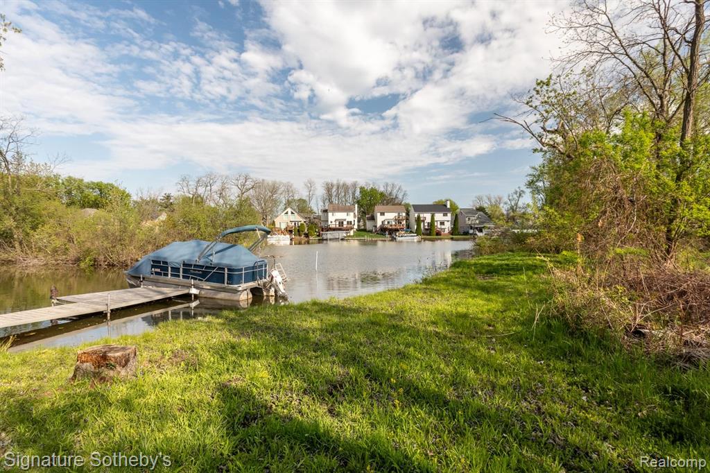 main property photo 10