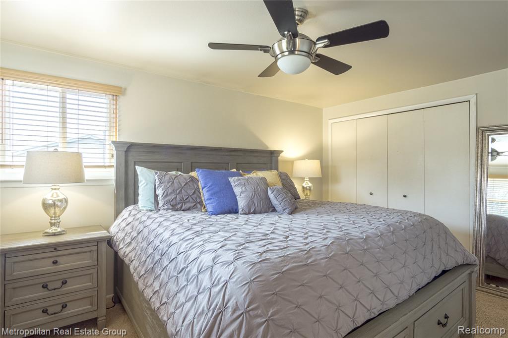 property viewer photo 16