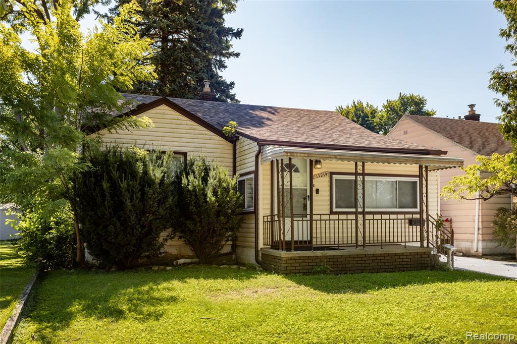main property photo 10