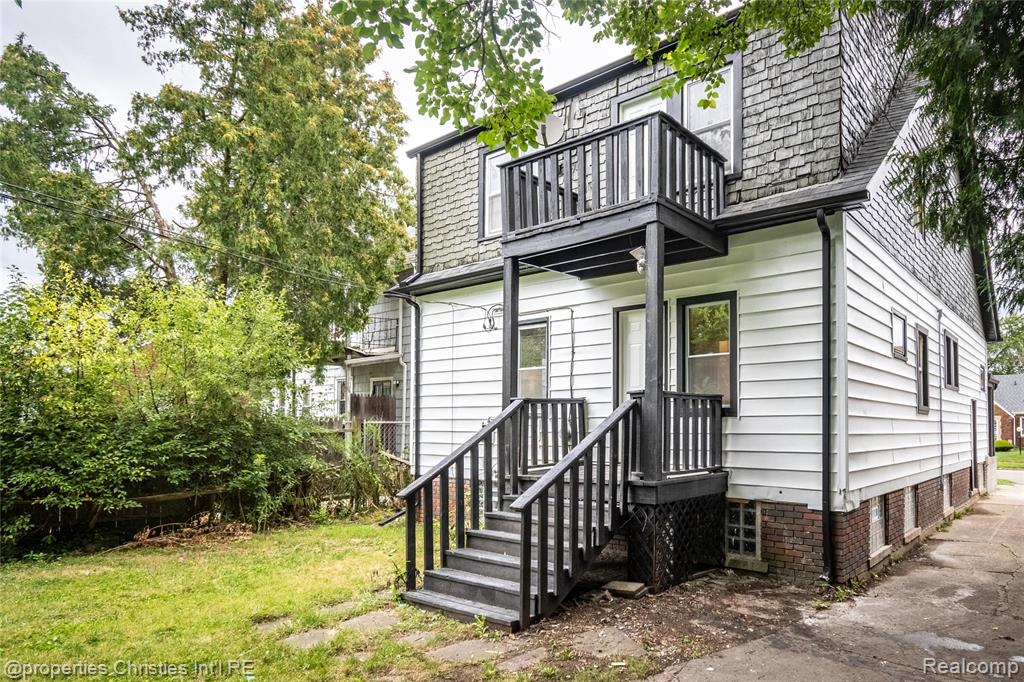 main property photo 24
