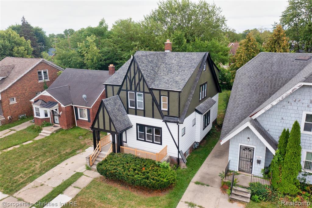 main property photo 42