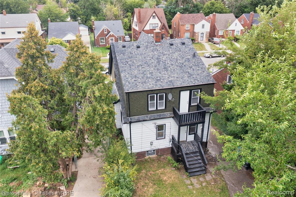 main property photo 43
