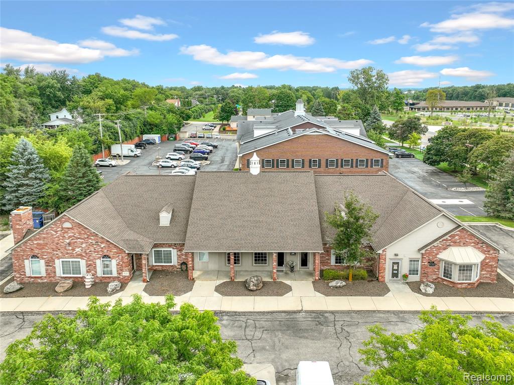 main property photo 22