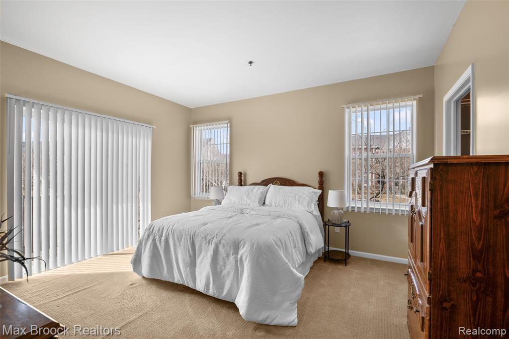 property viewer photo 8