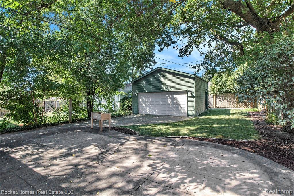 property viewer photo 19