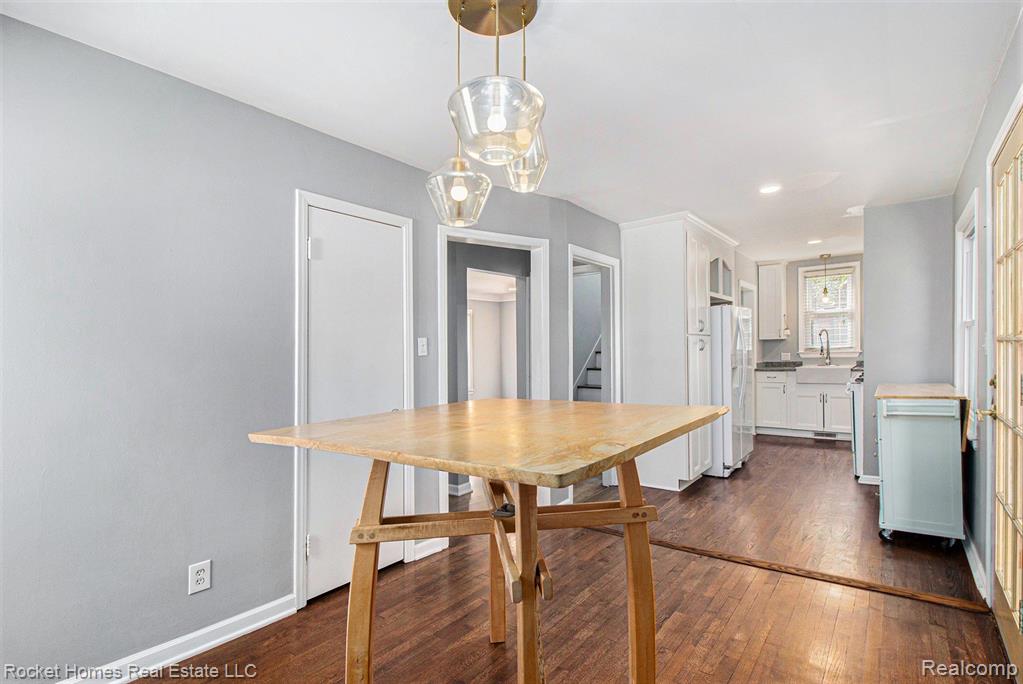 property viewer photo 7