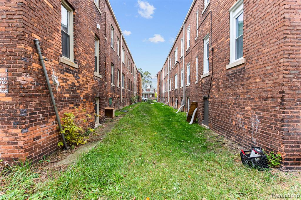 main property photo 72