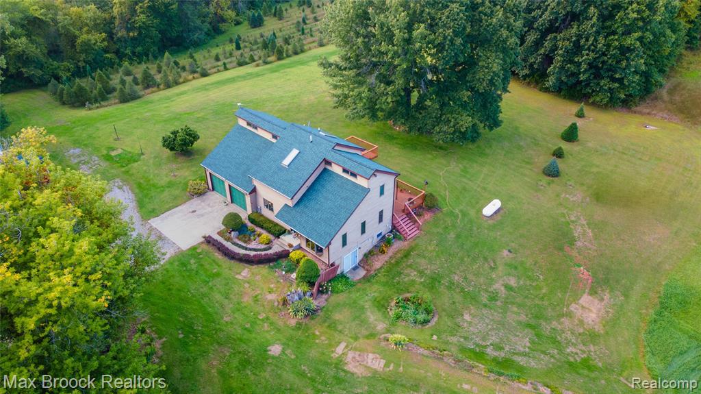 main property photo 18