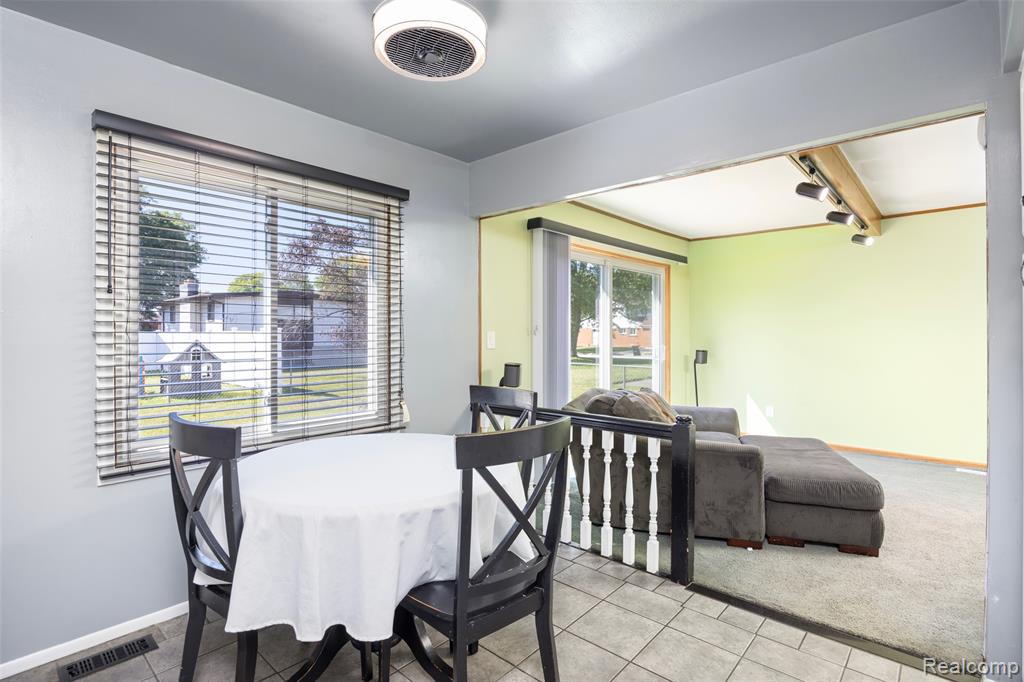 property viewer photo 10