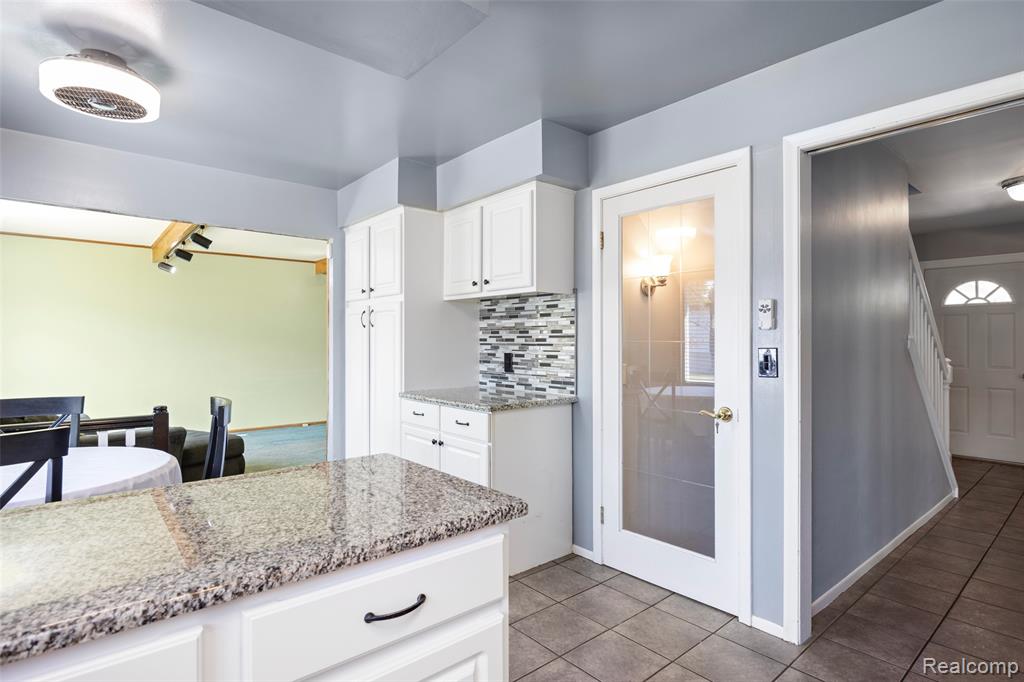property viewer photo 11