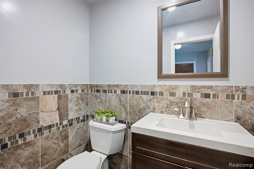 property viewer photo 15