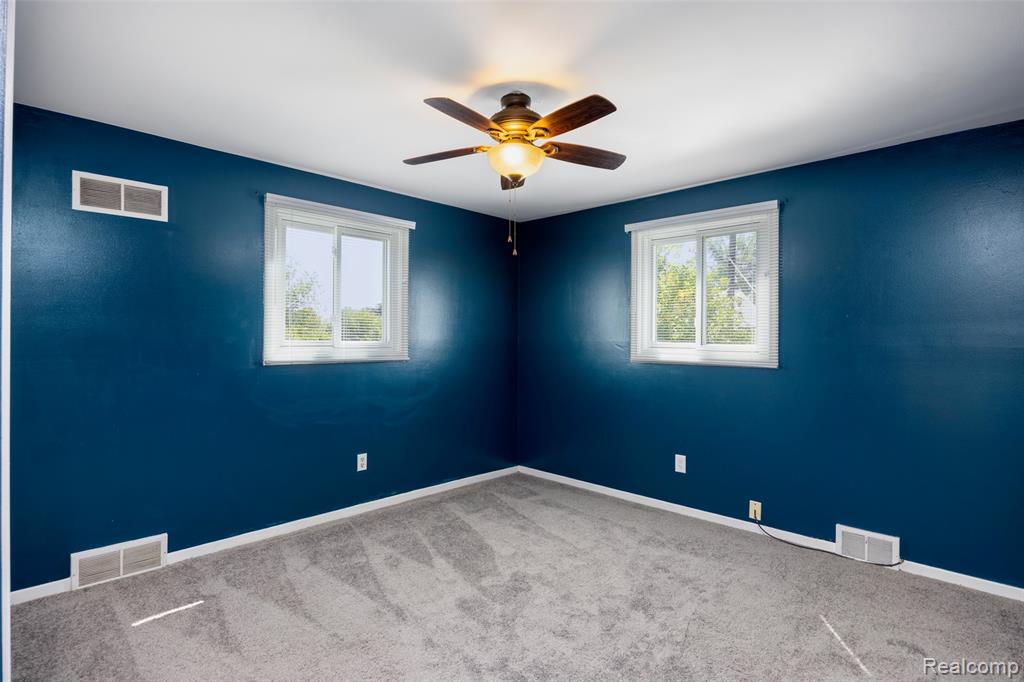 property viewer photo 23