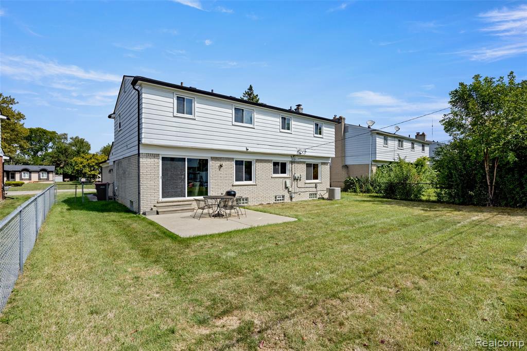 property viewer photo 37