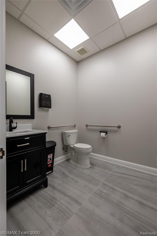 main property photo 11